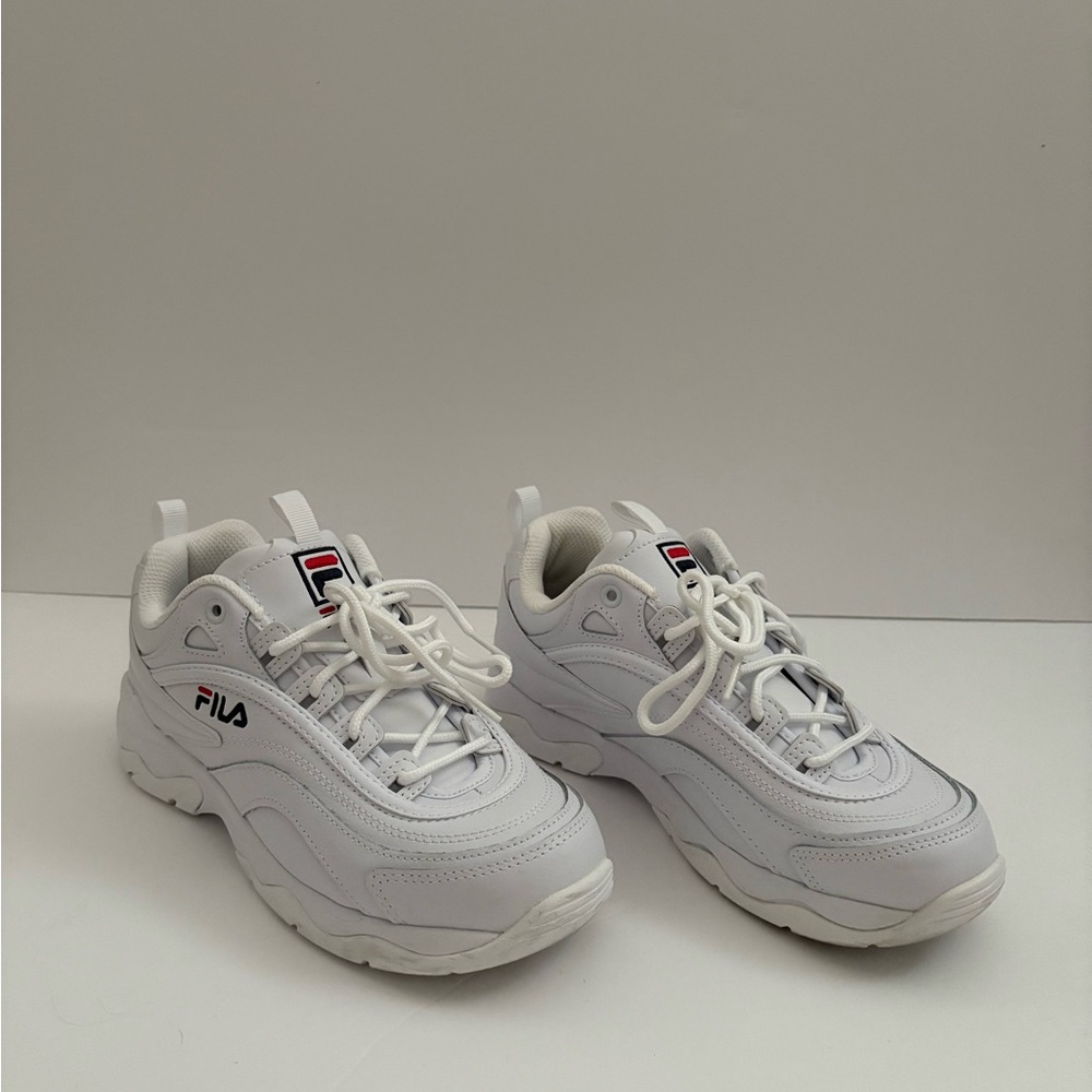 Fila White vintage style Athletic Shoes - Picture 12 of 12